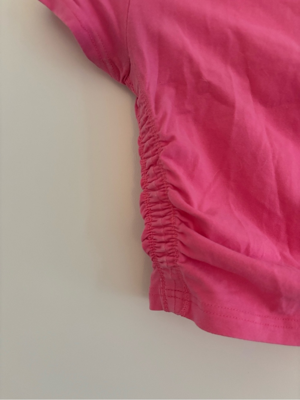 Aritzia TNA pink cropped top - Picture 3 of 4